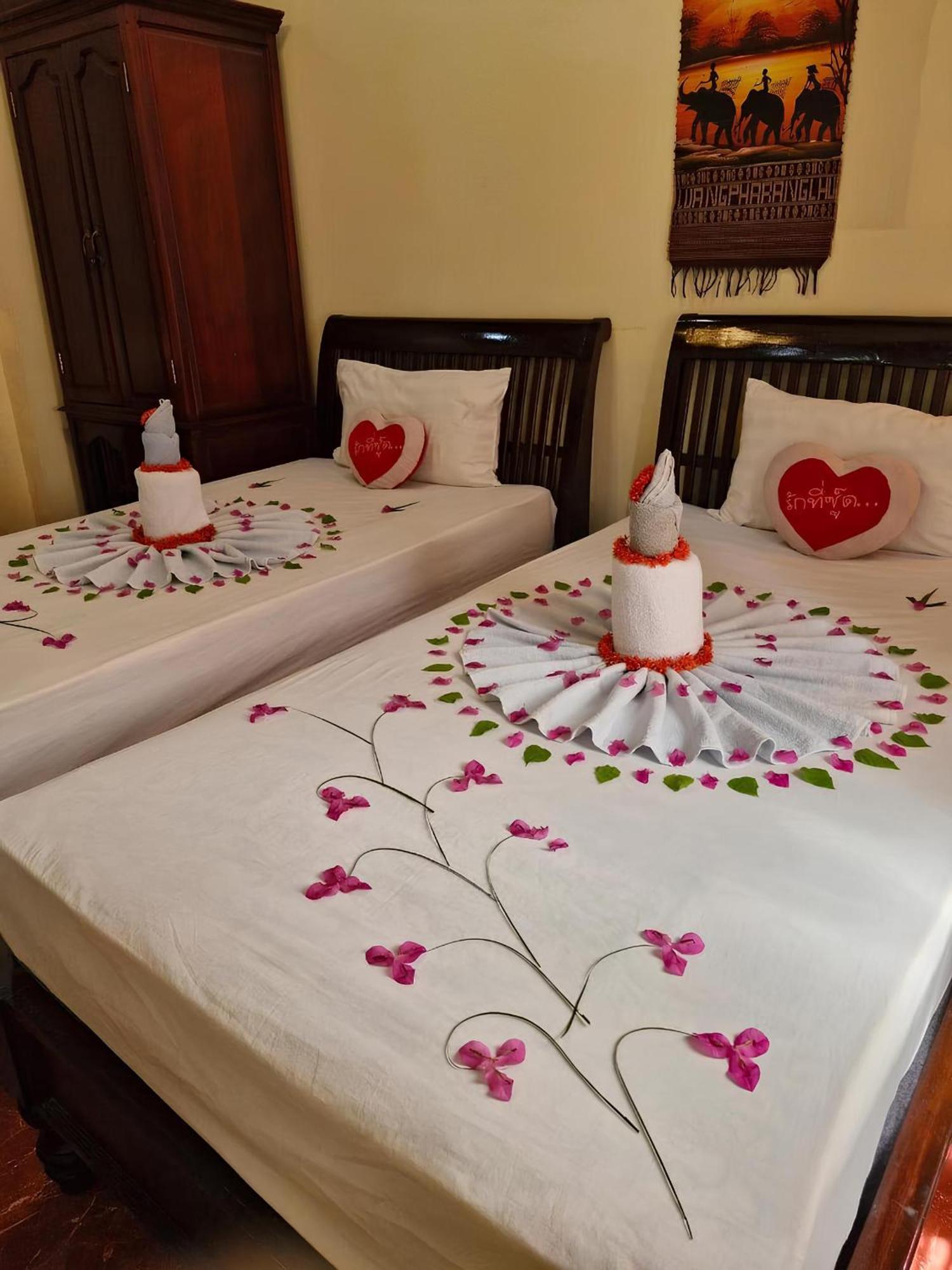 Hotel Sakura Wood House Luang Prabang Exterior foto